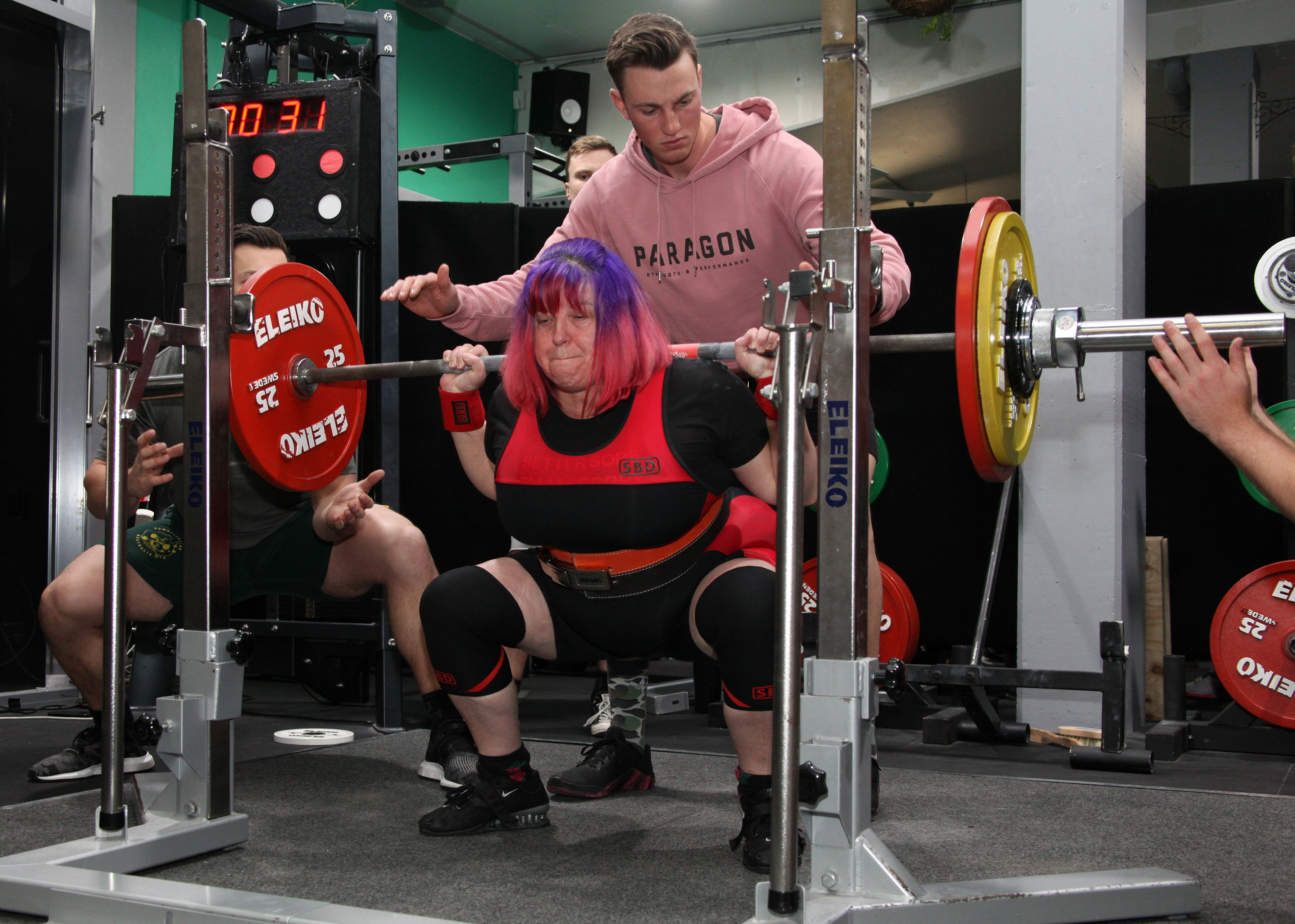 Meet Kerrie, 61 Years Young, With 8 Grandkids & 5 Australian Powerlifting Records!